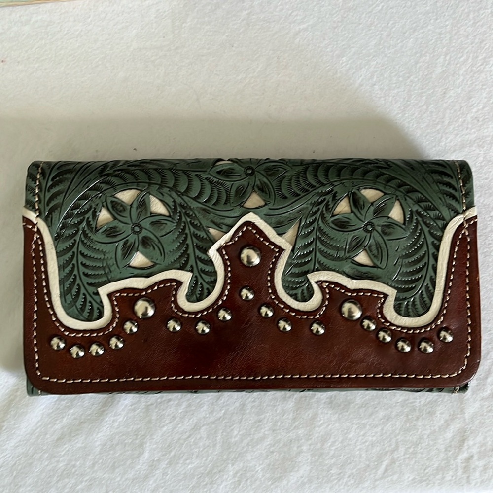 American West leather wallet NWT
